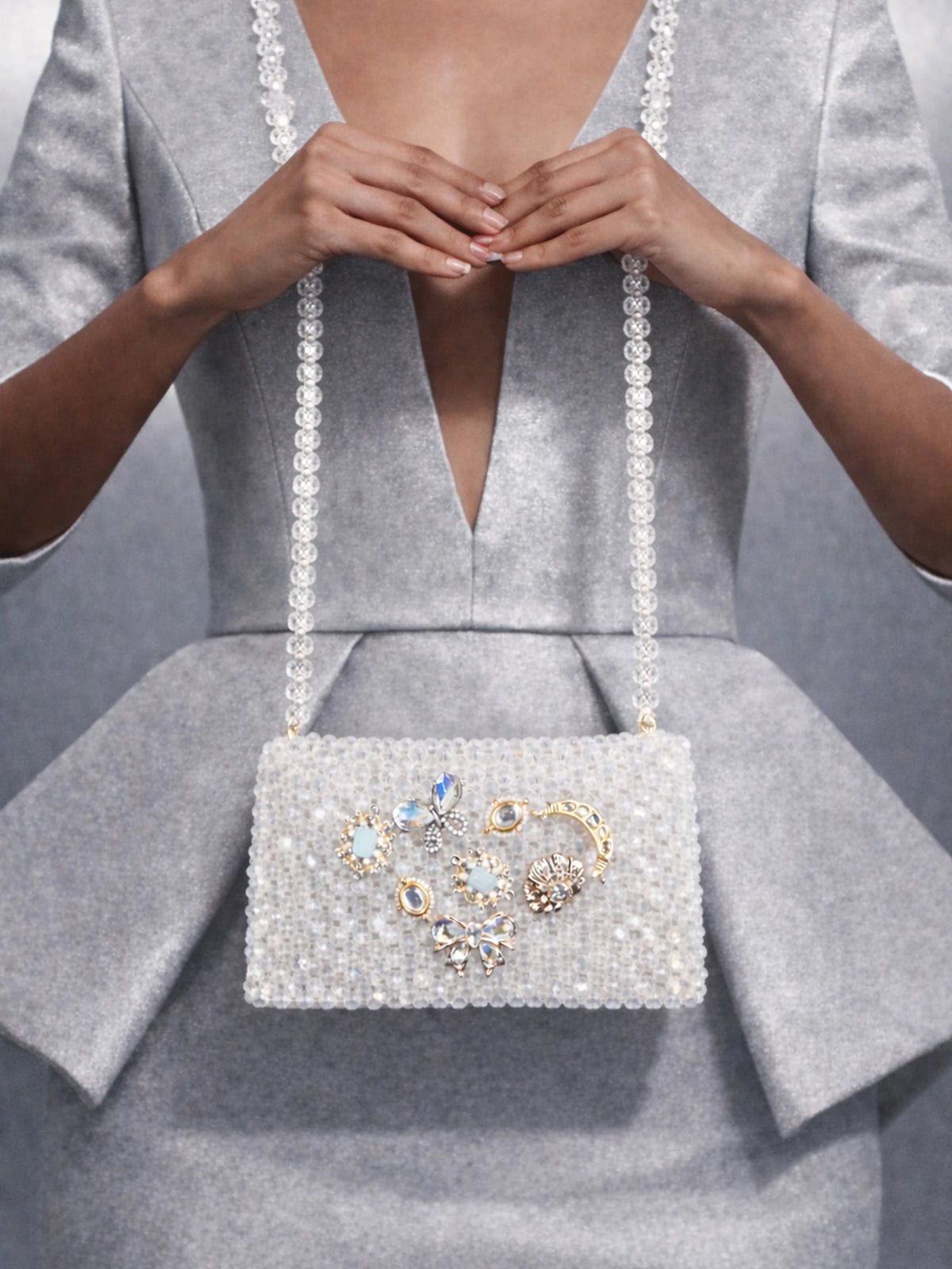 Lumière Envelope Sling (Daylight White)