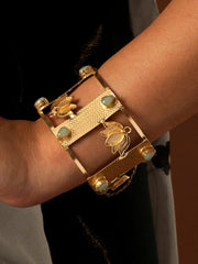 Kamalvasa Gold Plated Handcuff