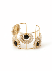 Akarna Pearl Handcuff
