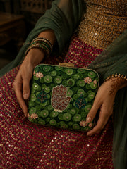 Hastkala Embroidered Clutch