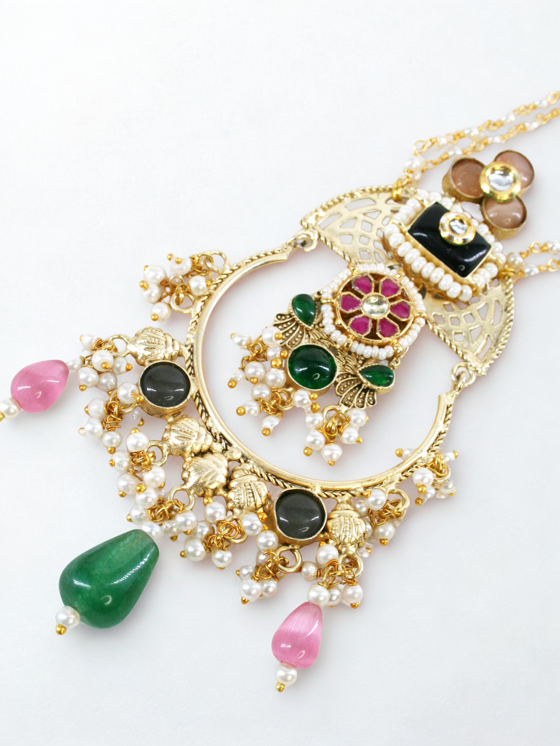 Nooré Chand Pendant Necklace