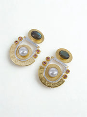 Lucent Links Earrings