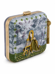 Mumtaz Baano Embroidered Clutch
