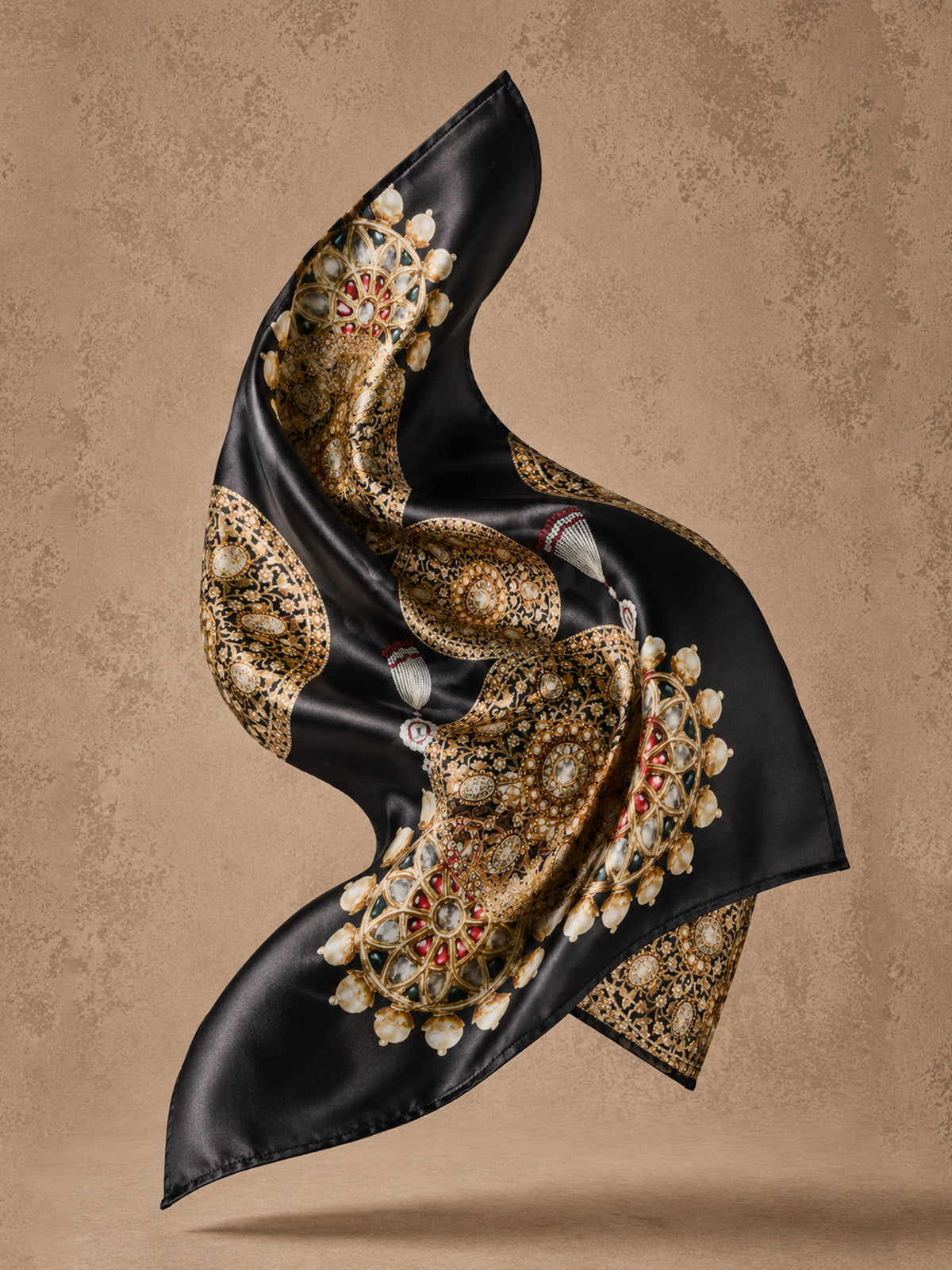 Imperial Medallion Noir Pocket Square