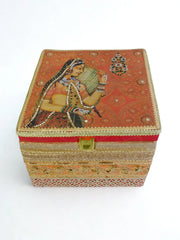 Surkh Ranisa Gift Box