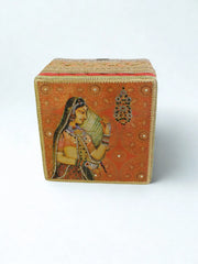 Surkh Ranisa Gift Box