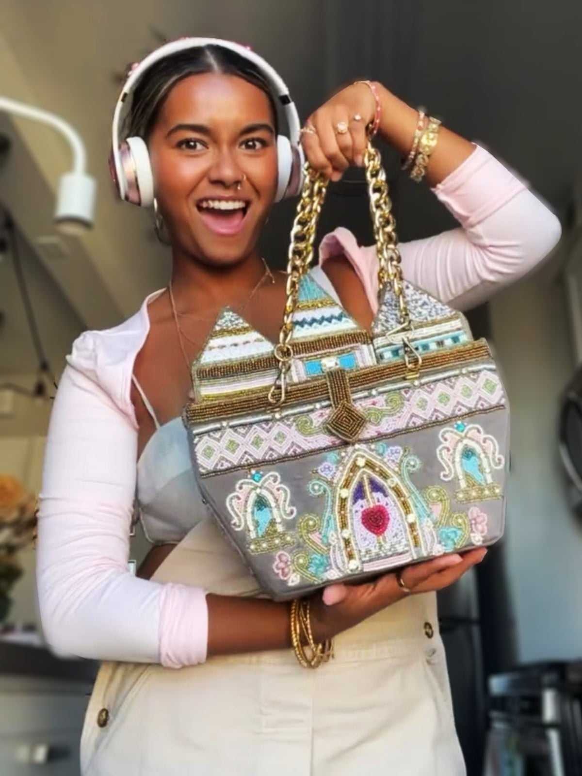 PARAVI | Indie American Singer wearing Castle Minaudière Bag