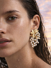 Temple Valli Pearl Cluster Studs