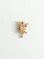 Crest Brooch Pin