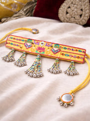 Ladoo Peela Gaj Choker