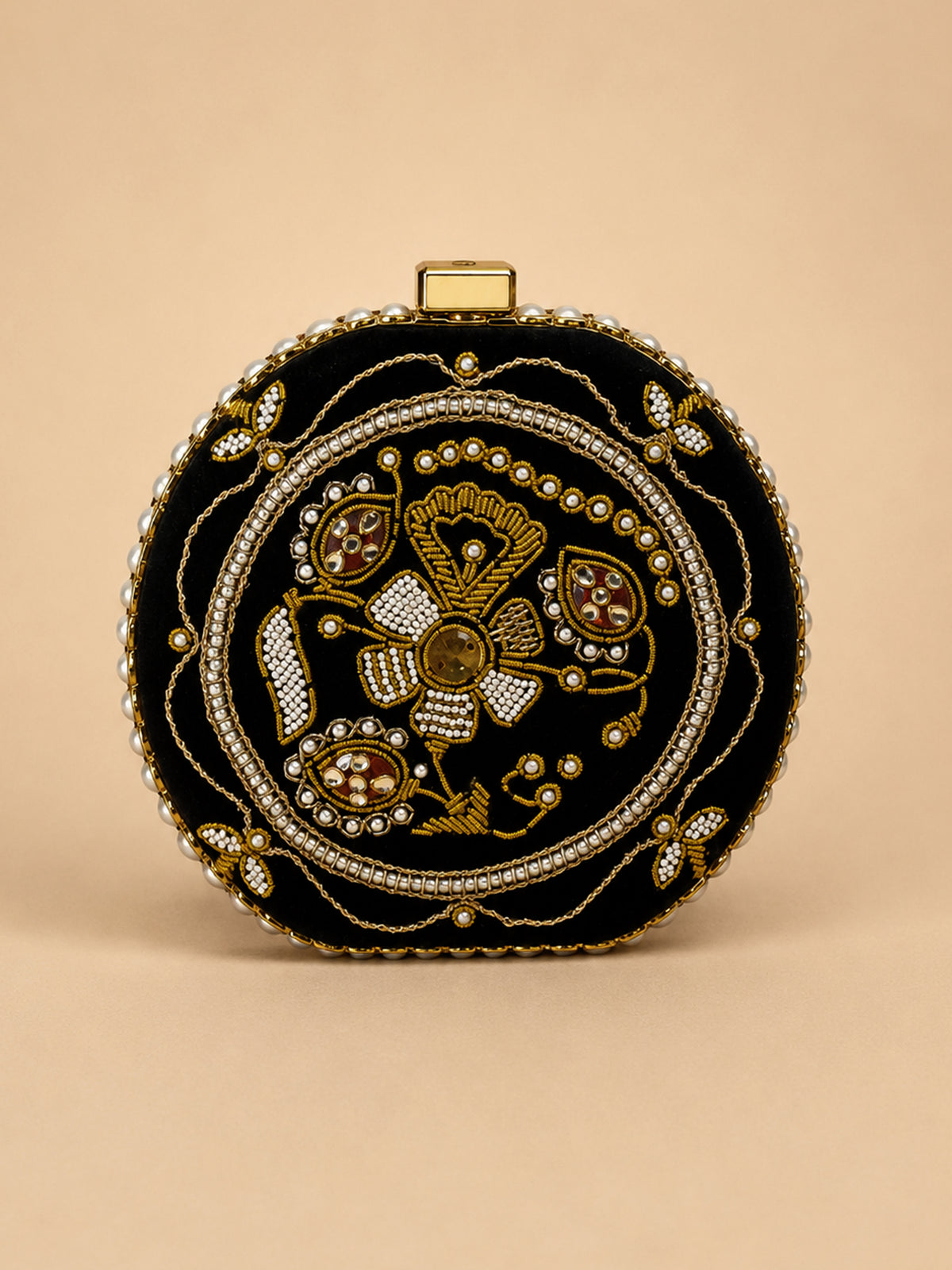 Zareen Clutch