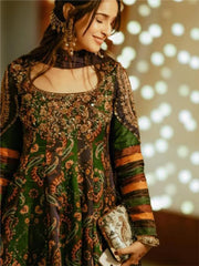 SADIA KHATEEB Wearing Tropical Tiger Queen Clutch