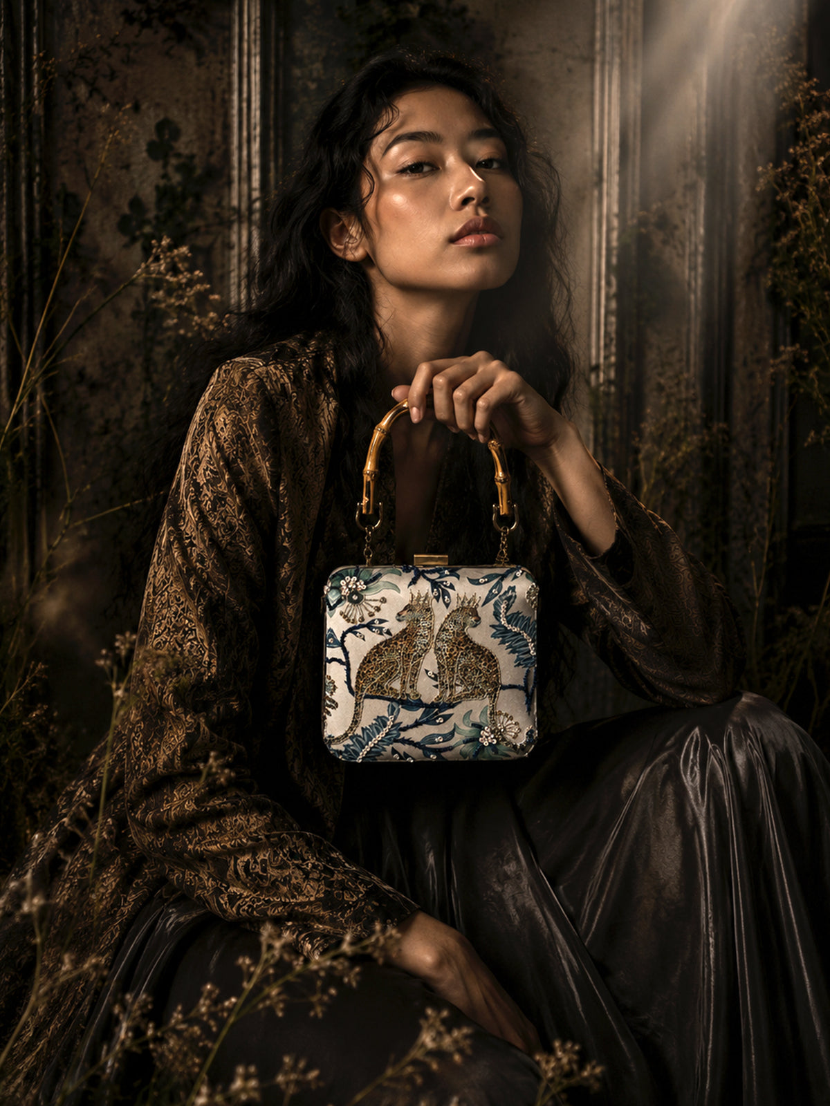 Tropical Tiger Queen Clutch