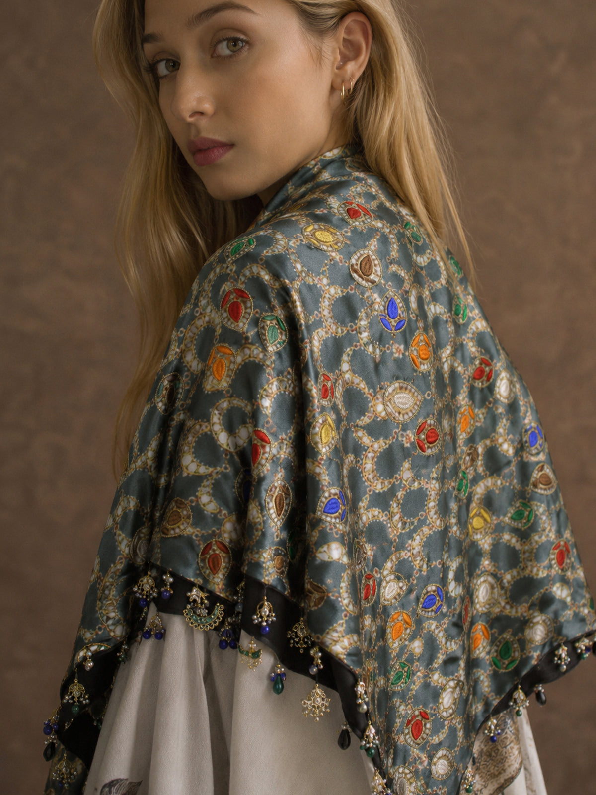 Heera Maharani  Scarf